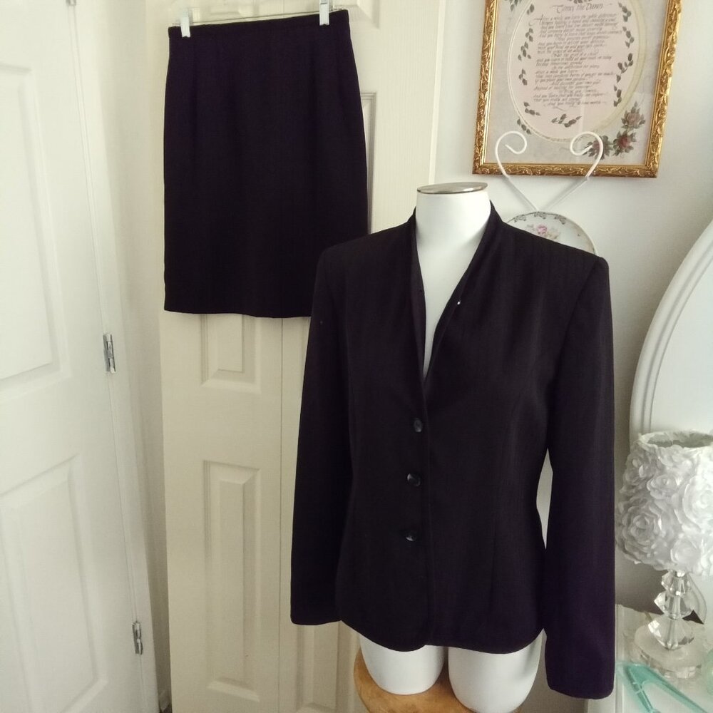 Harvest Benard  Black 2pc Suit.